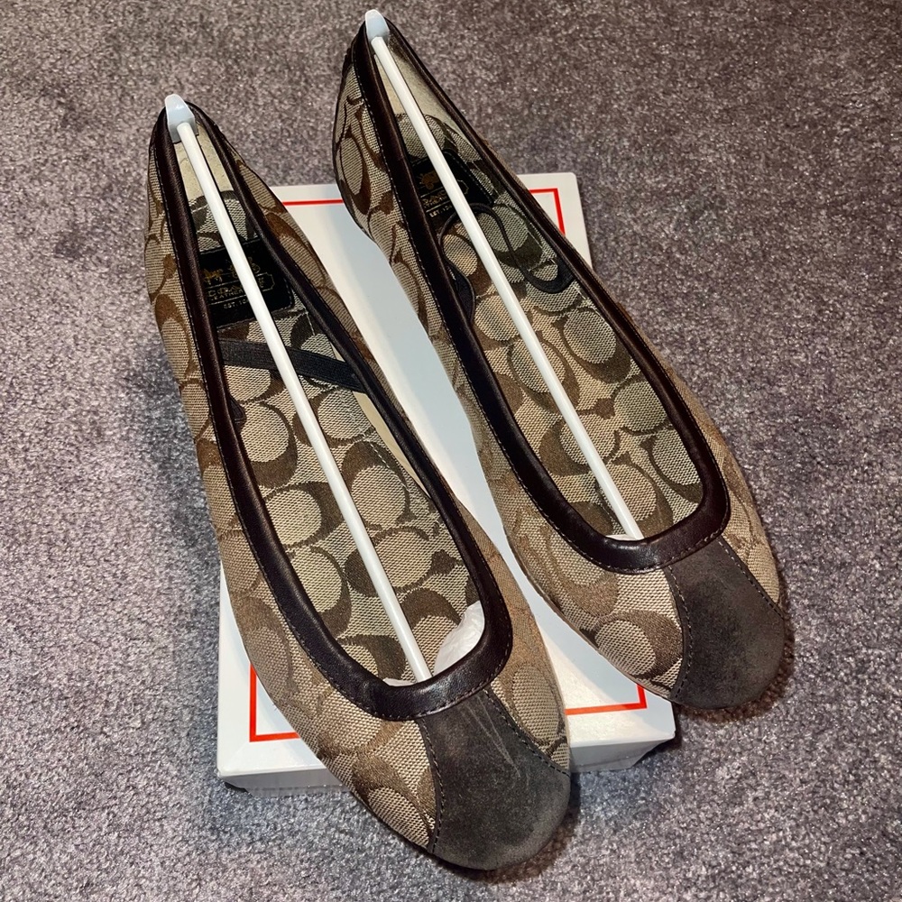 Coach Ballet Flats (Size 10)
